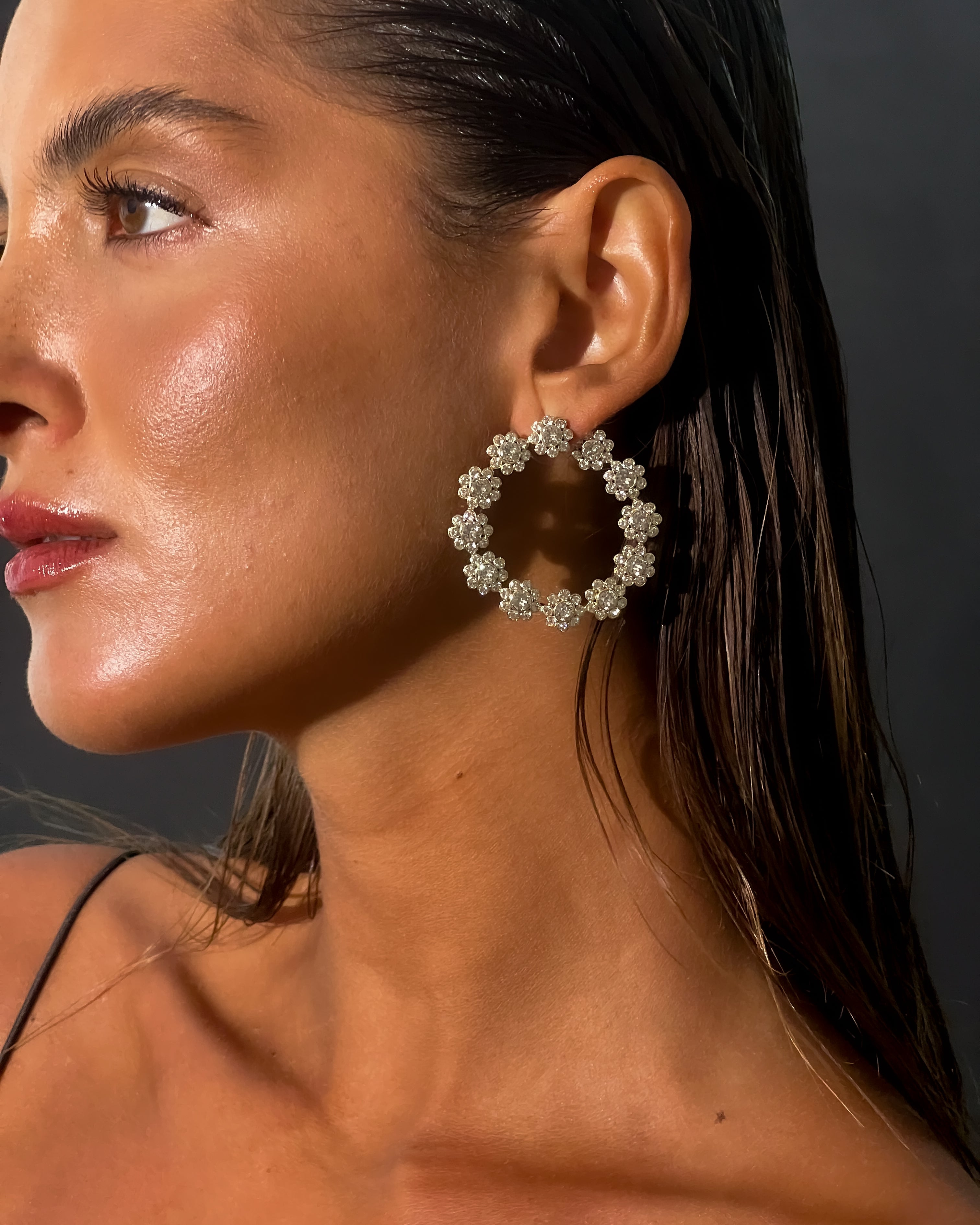 أقراط ميلا - ذهبي