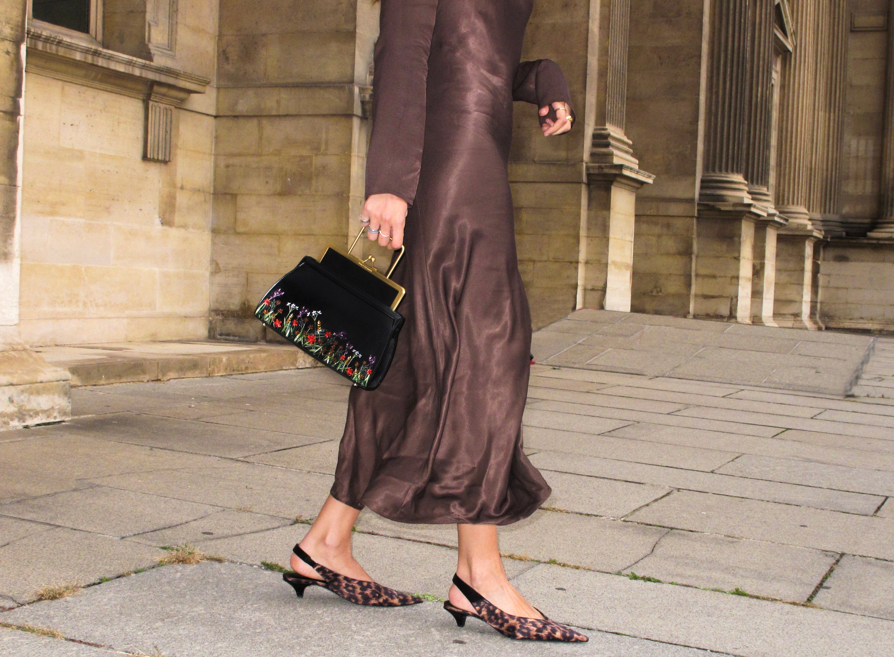 DANA - Embroidered Garden Bag