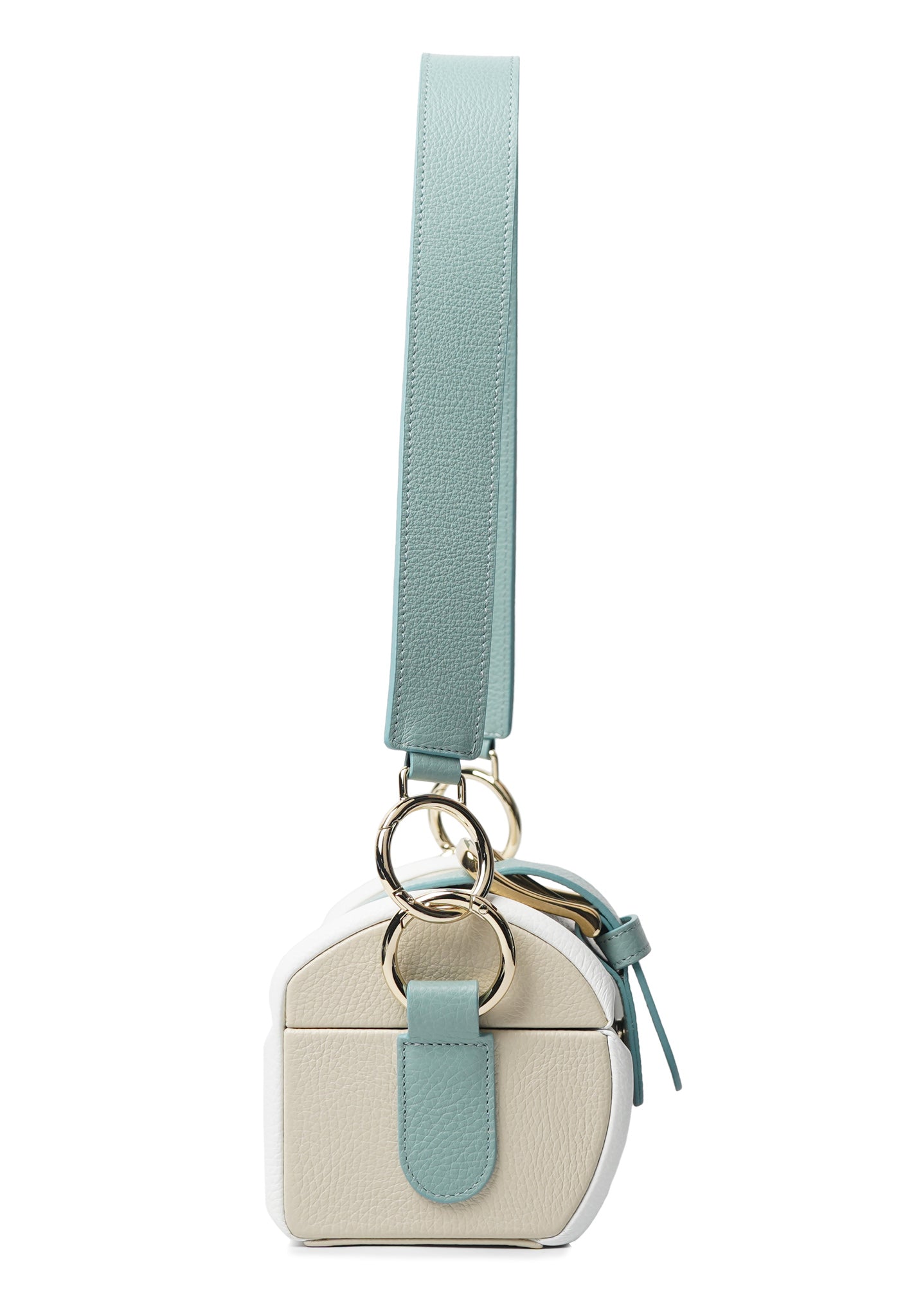 MOE - Lamb/ Aqua/ White Bag