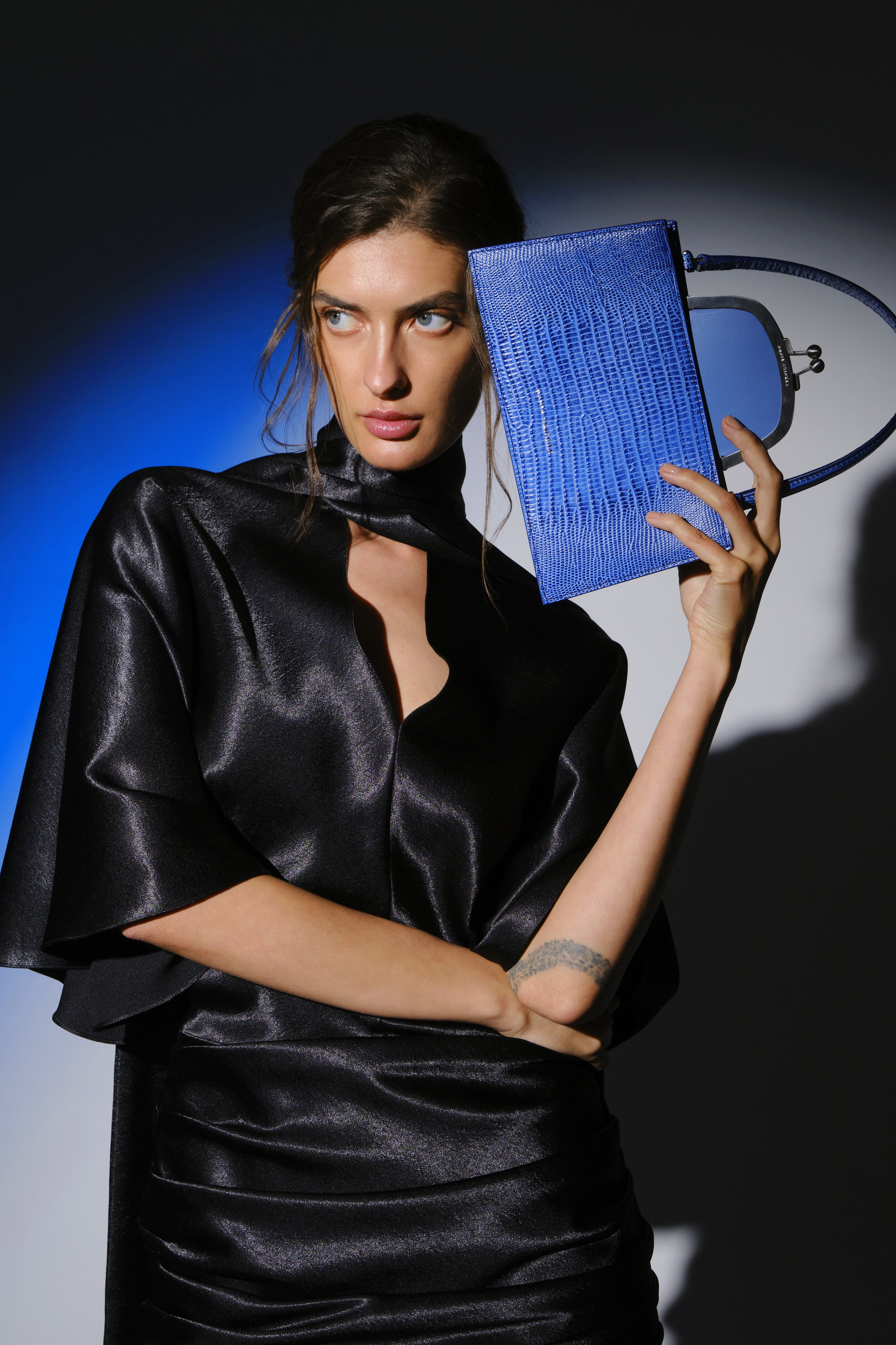 MAJJ - Sky Blue Lizard Embossed Bag